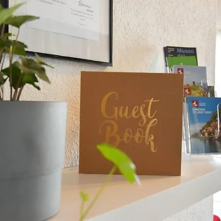 Ca' Gialla 5 - Sul Di Lugano, Balcone E Parcheggio - Apartment