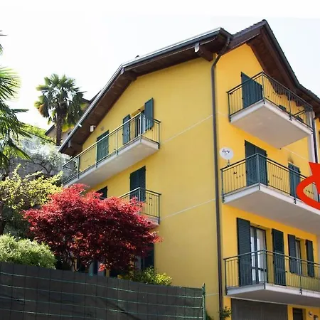 Ca' Gialla 5 - Sul Di Lugano, Balcone E Parcheggio - *